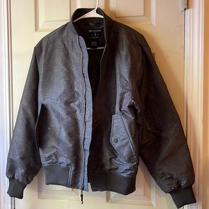 never worn holloway jacket